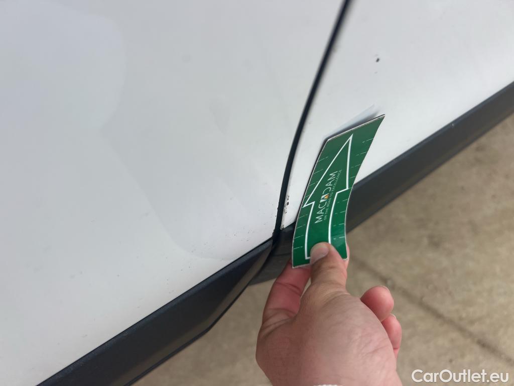  Peugeot  2008 PEUGEOT  / 2019 / 5P / todoterreno Active Pack BlueHDI 81kW (110CV) #13