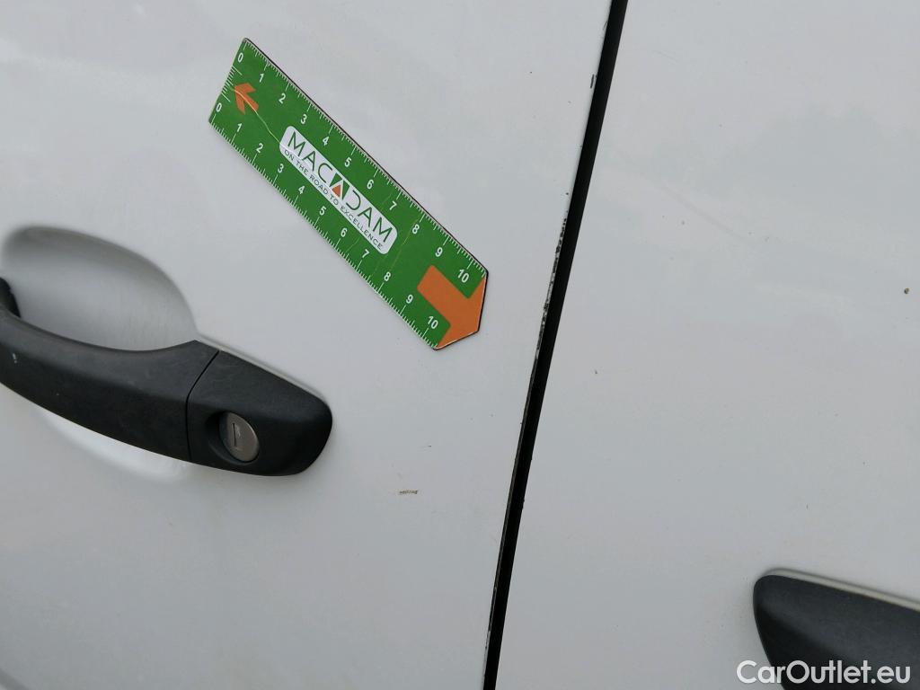  Citroen  Berlingo CITROEN  / 2018 / 4P / combi Talla M BlueHDi 100 S&S LIVE PACK BUSINE #14