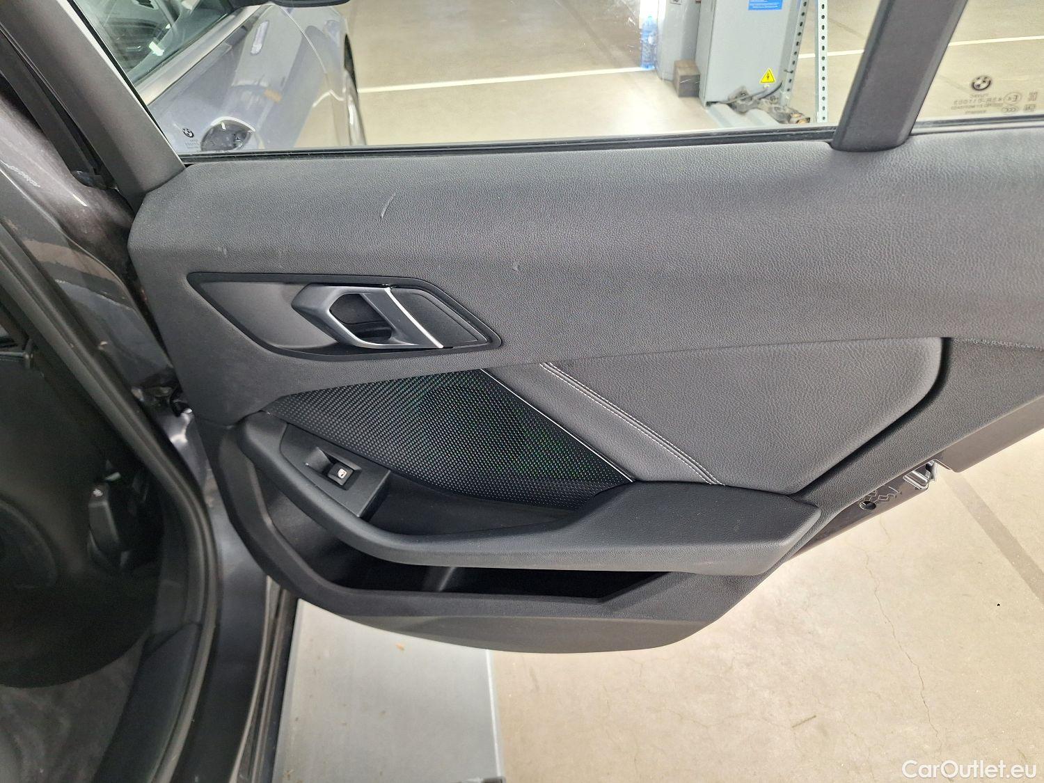  Bmw  Serie 1 BMW, 1-serie '19, BMW 1 Reeks Hatch 116d (85 kW) 5d #33