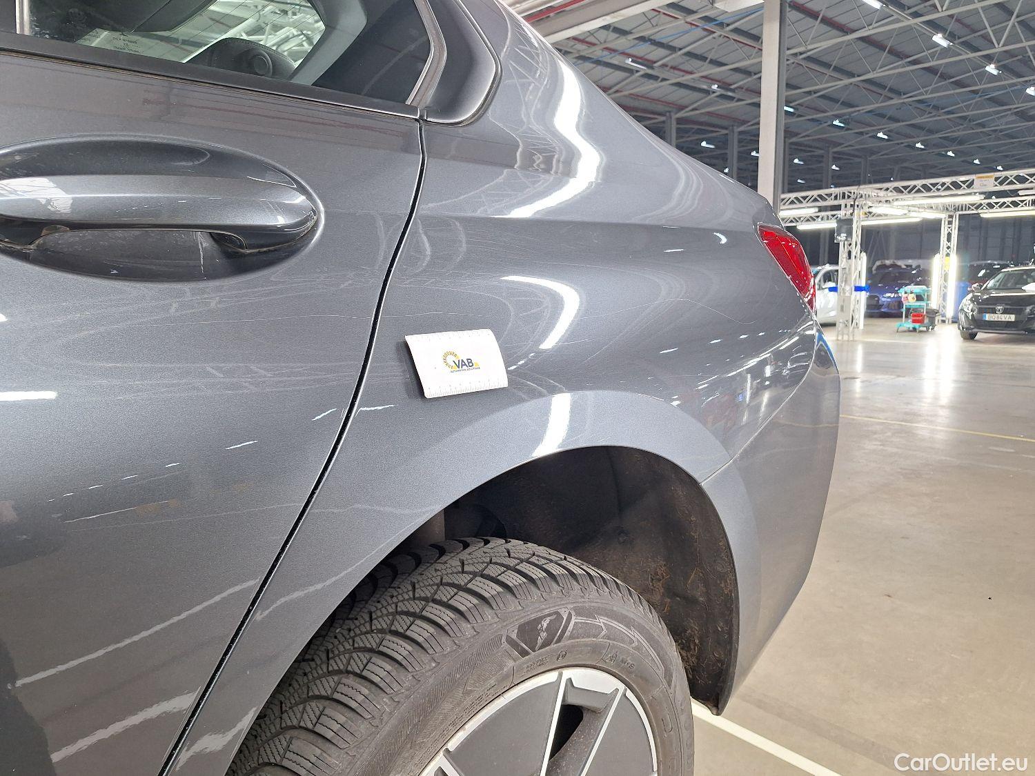  Bmw  Serie 3 BMW, 3-serie '18, BMW 3 Reeks Berline 318dA (110 kW) 4d #53