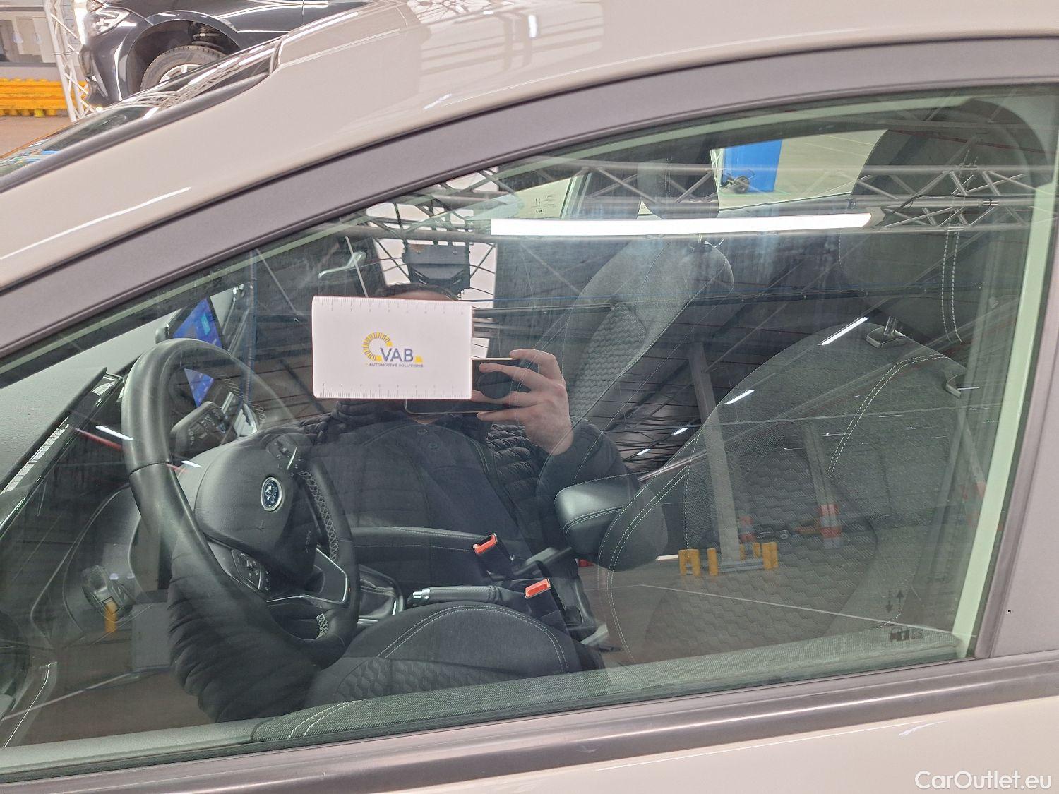  Ford  Puma Ford,  '19, Ford  1.0i Ecoboost mHEV 92kW Titanium 5d #24