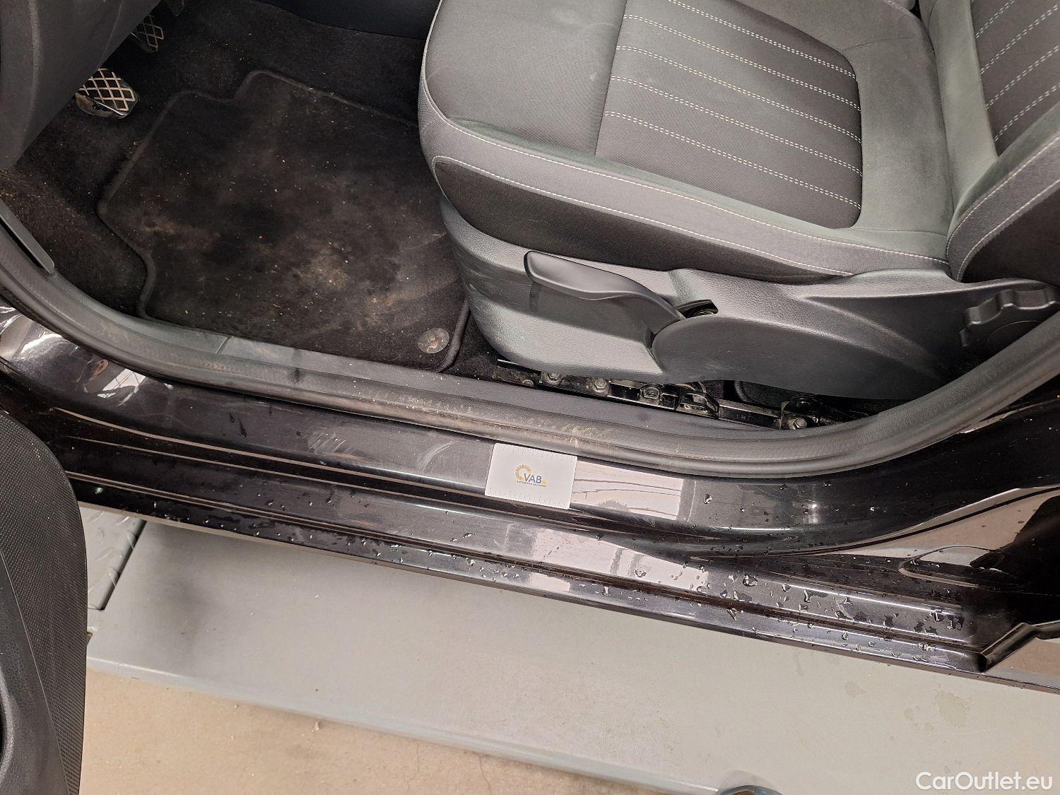  Skoda  Fabia Skoda,  Combi FL'18, Skoda  Combi 1.0 TSI 70kW Style 5d #40