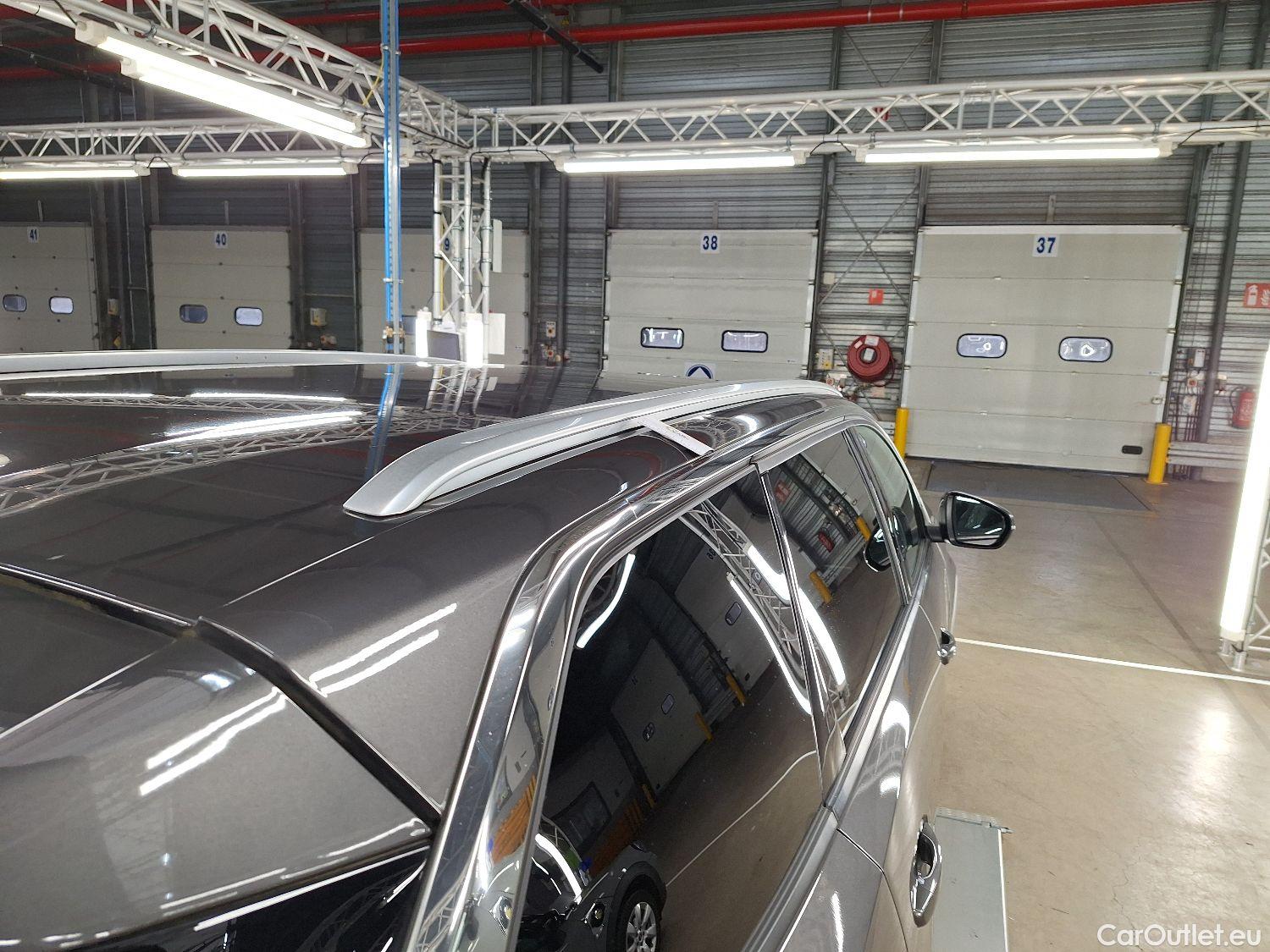  Peugeot  5008 Peugeot,  FL'20, Peugeot  1.5 BlueHDi 96kW S&S EAT8 Allure Pack #24