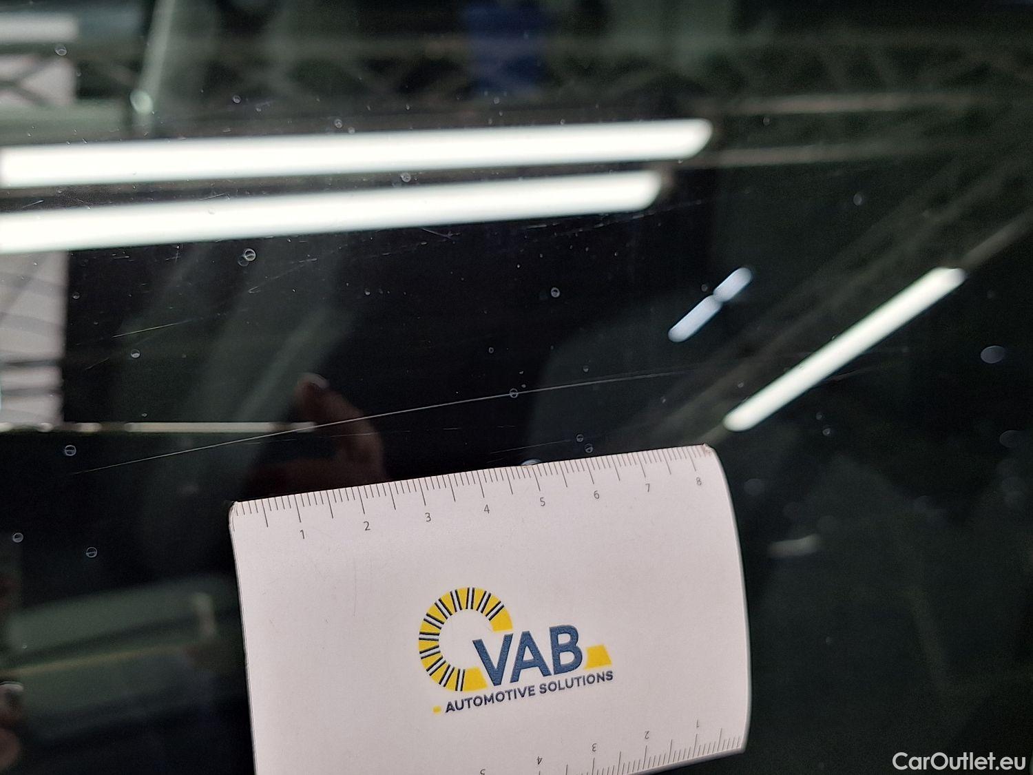  Peugeot  5008 Peugeot,  '16, Peugeot  1.5 BlueHDi 96kW S&S EAT8 Allure 5d 7pl #31