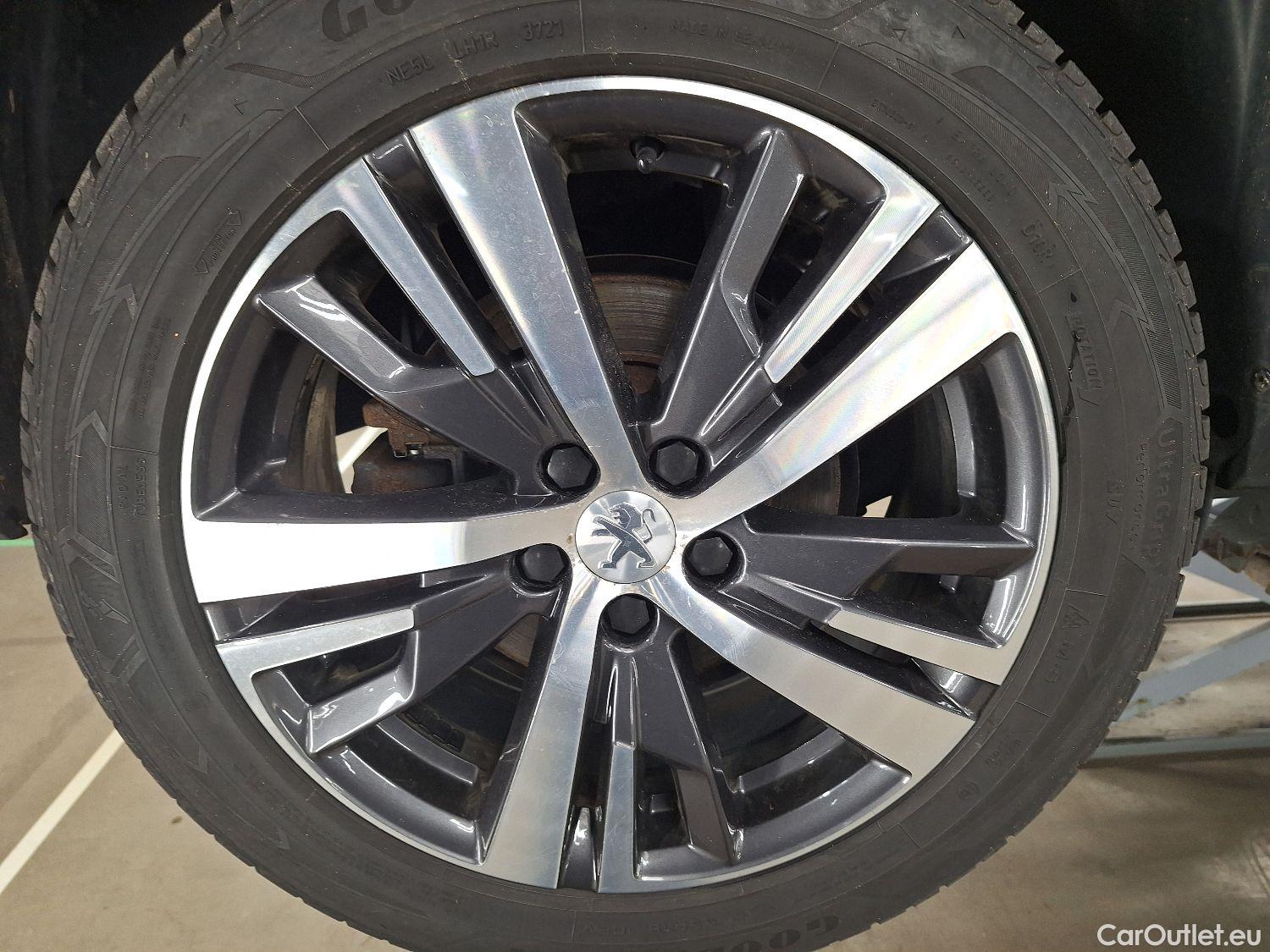  Peugeot  5008 Peugeot,  FL'20, Peugeot  1.5 BlueHDi 96kW S&S EAT8 Allure Pack #5