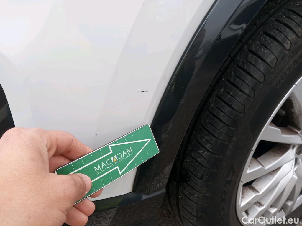  Audi  Q2 AUDI  / 2016 / 5P / todoterreno Design 30 TFSI 85kW (116CV) (AC) #13