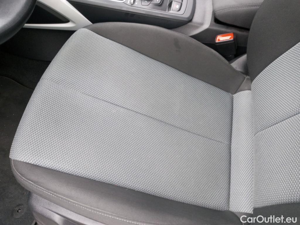  Audi  Q2 AUDI  / 2016 / 5P / todoterreno Design 30 TFSI 85kW (116CV) (AC) #8