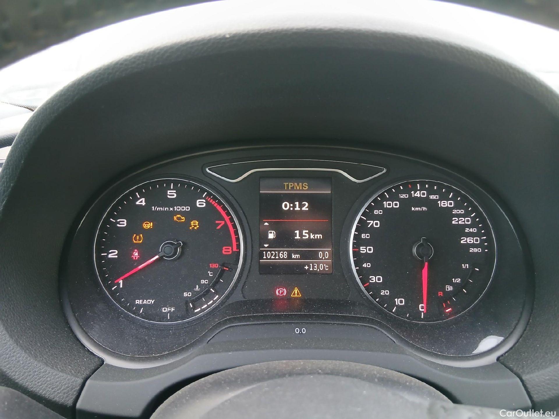  Audi  A3 AUDI  / 2016 / 4P / sedán Sedan 30 TFSI 85kW (116CV) #1