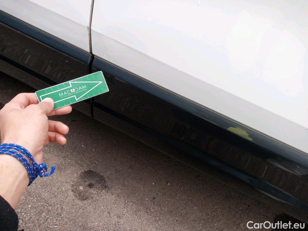  Audi  Q2 AUDI  / 2016 / 5P / todoterreno Design 30 TFSI 85kW (116CV) (AC) #22