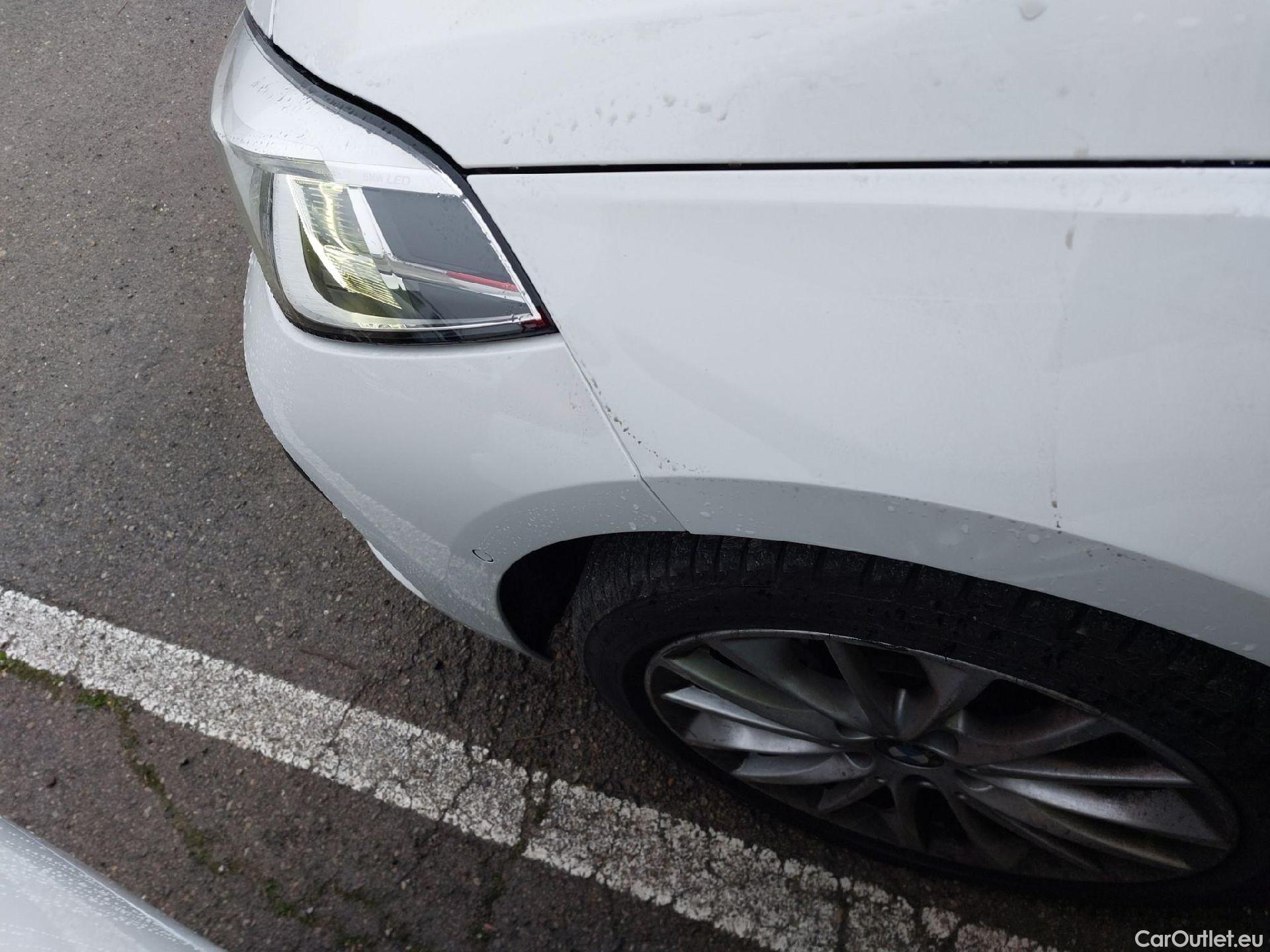  Bmw  Serie 1 BMW  / 2019 / 5P / berlina con portón 118i #4