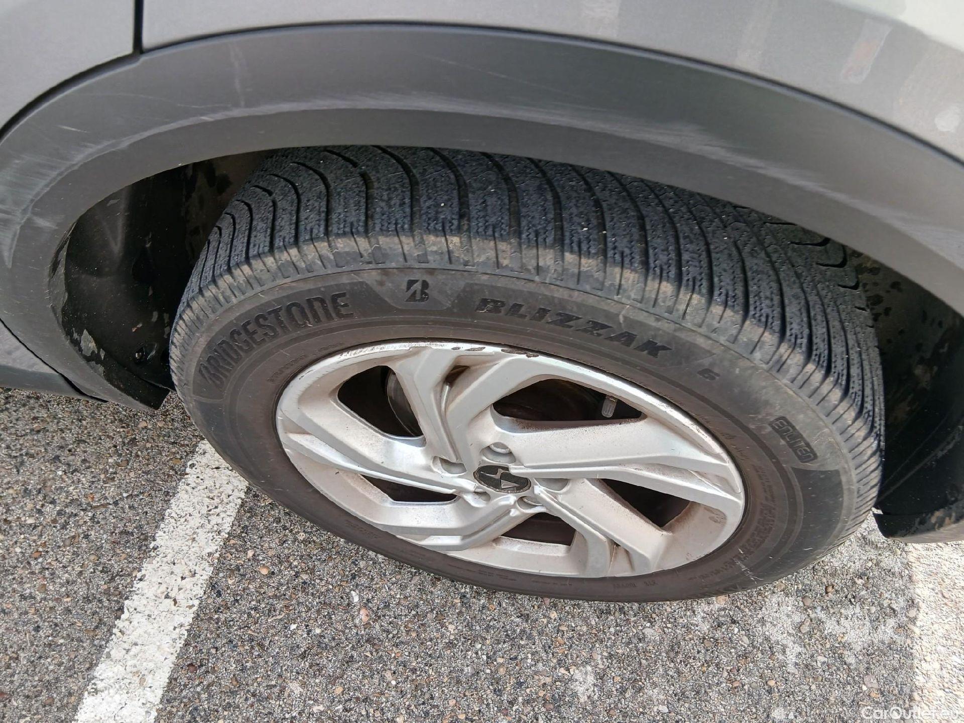  DS  DS7 DS DS 7 Crossback / 2017 / 5P / todoterreno BlueHDi DE 96kW (130CV) BE CHIC (AC) #6