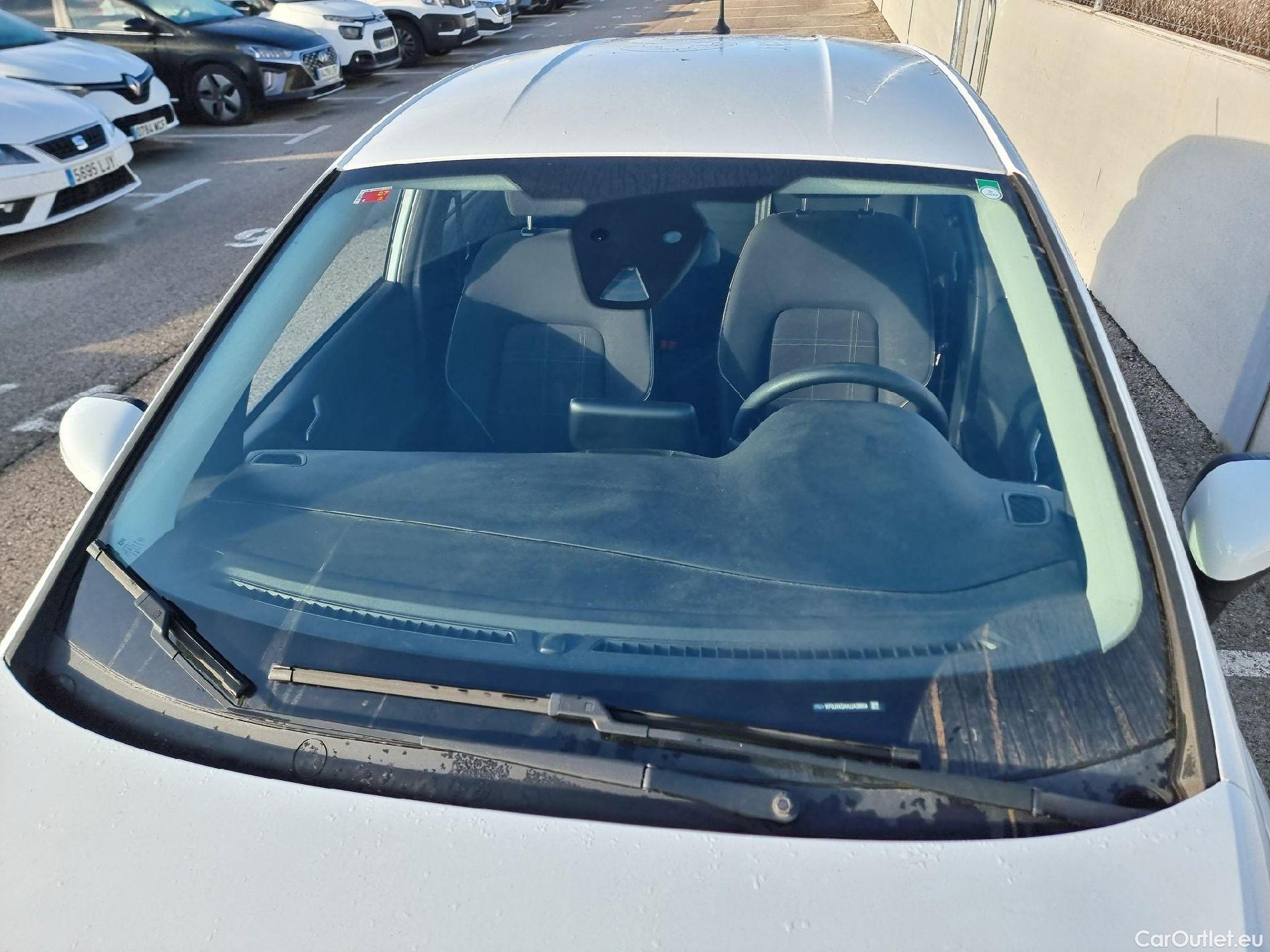  Ford  Fiesta FORD  / 2017 / 5P / berlina con portón 1.1 Ti-VCT 63kW Trend+ 5p #8