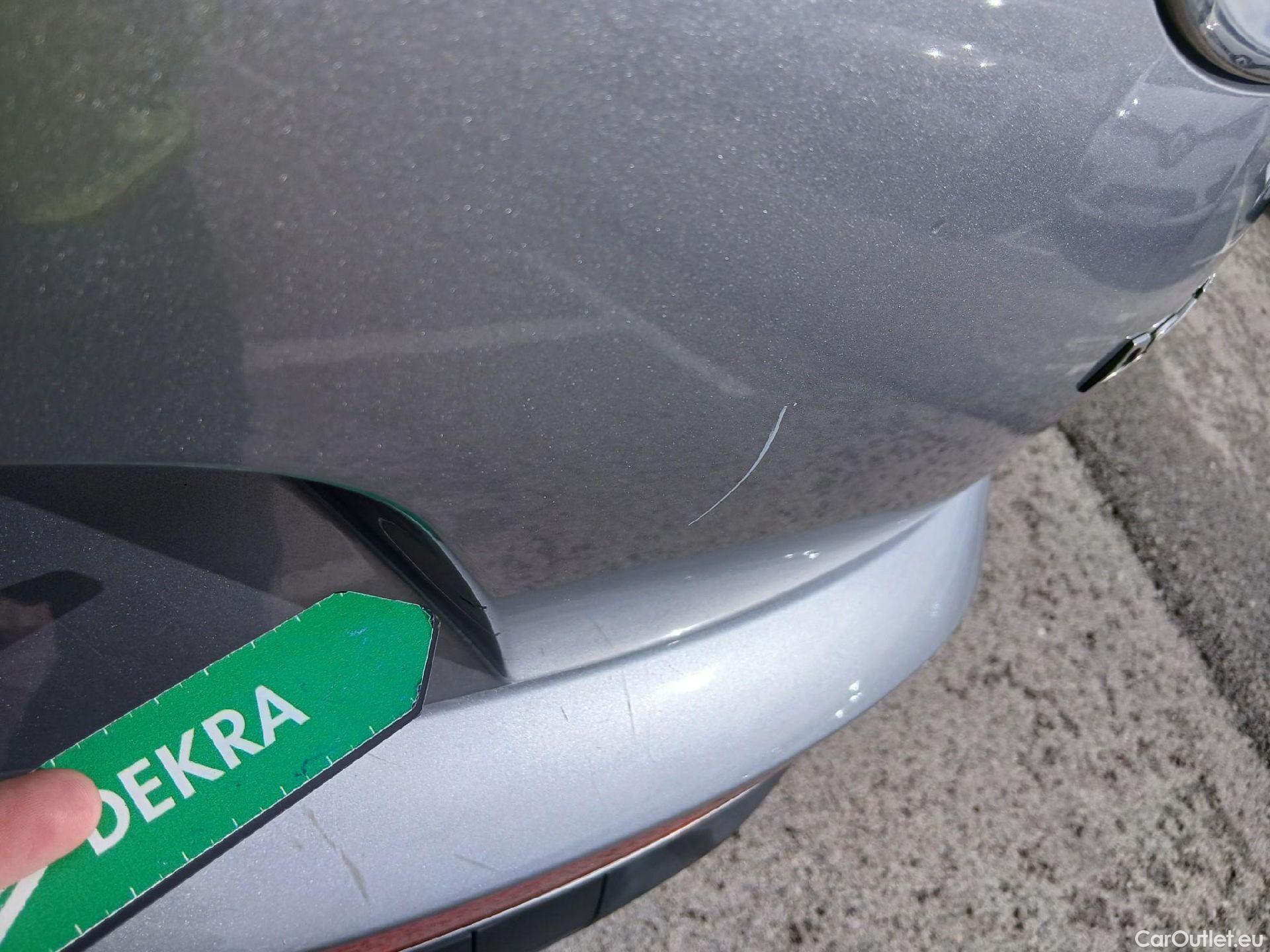  DS  DS7 DS DS 7 Crossback / 2017 / 5P / todoterreno BlueHDi DE 96kW (130CV) BE CHIC (AC) #32