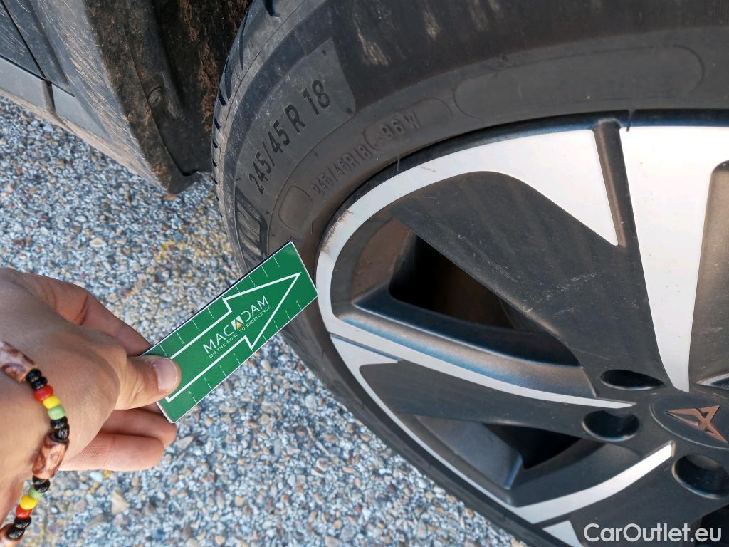  Cupra  Formentor CUPRA  / 2020 / 5P / todoterreno 1.4 e-Hybrid 150kW (204 CV) DSG (AC) #5