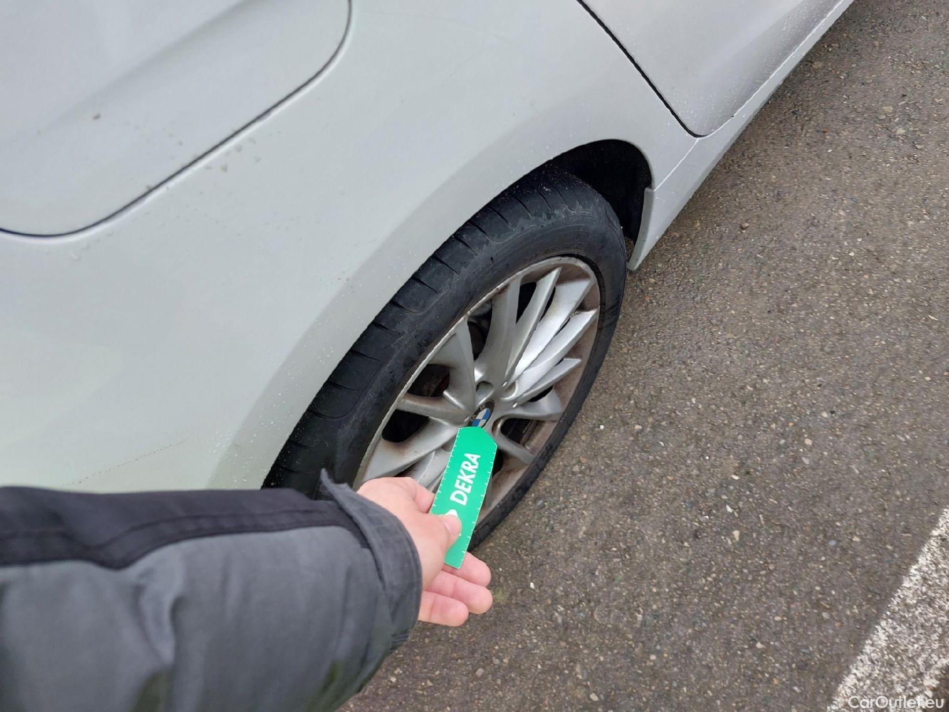  Bmw  Serie 1 BMW  / 2019 / 5P / berlina con portón 118i #11