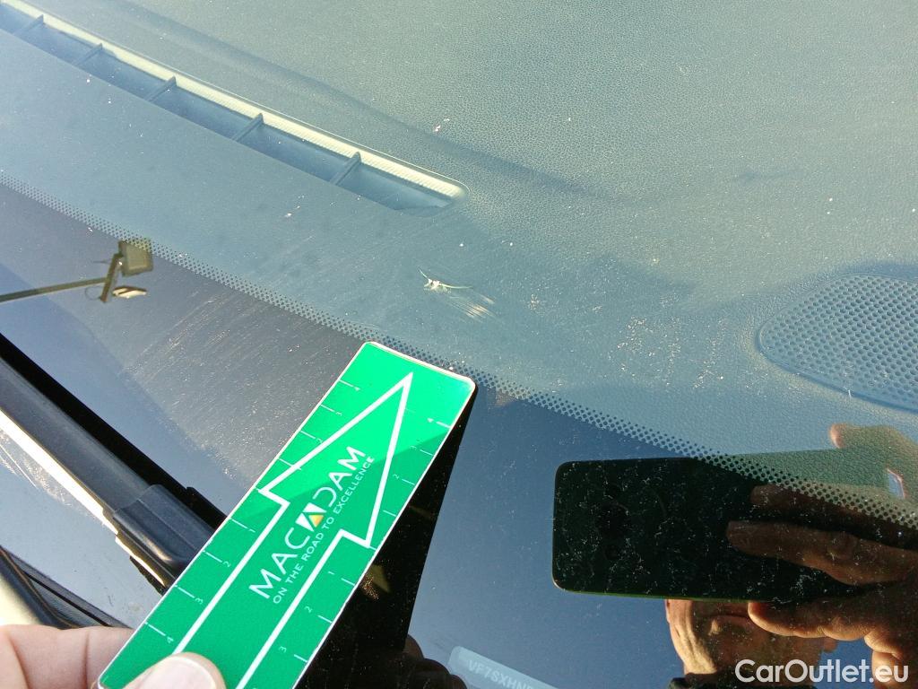  Citroen  C3 CITROEN  / 2020 / 5P / berlina con portón PureTech 81KW (110CV) S&S Feel Pack (AC2) #2