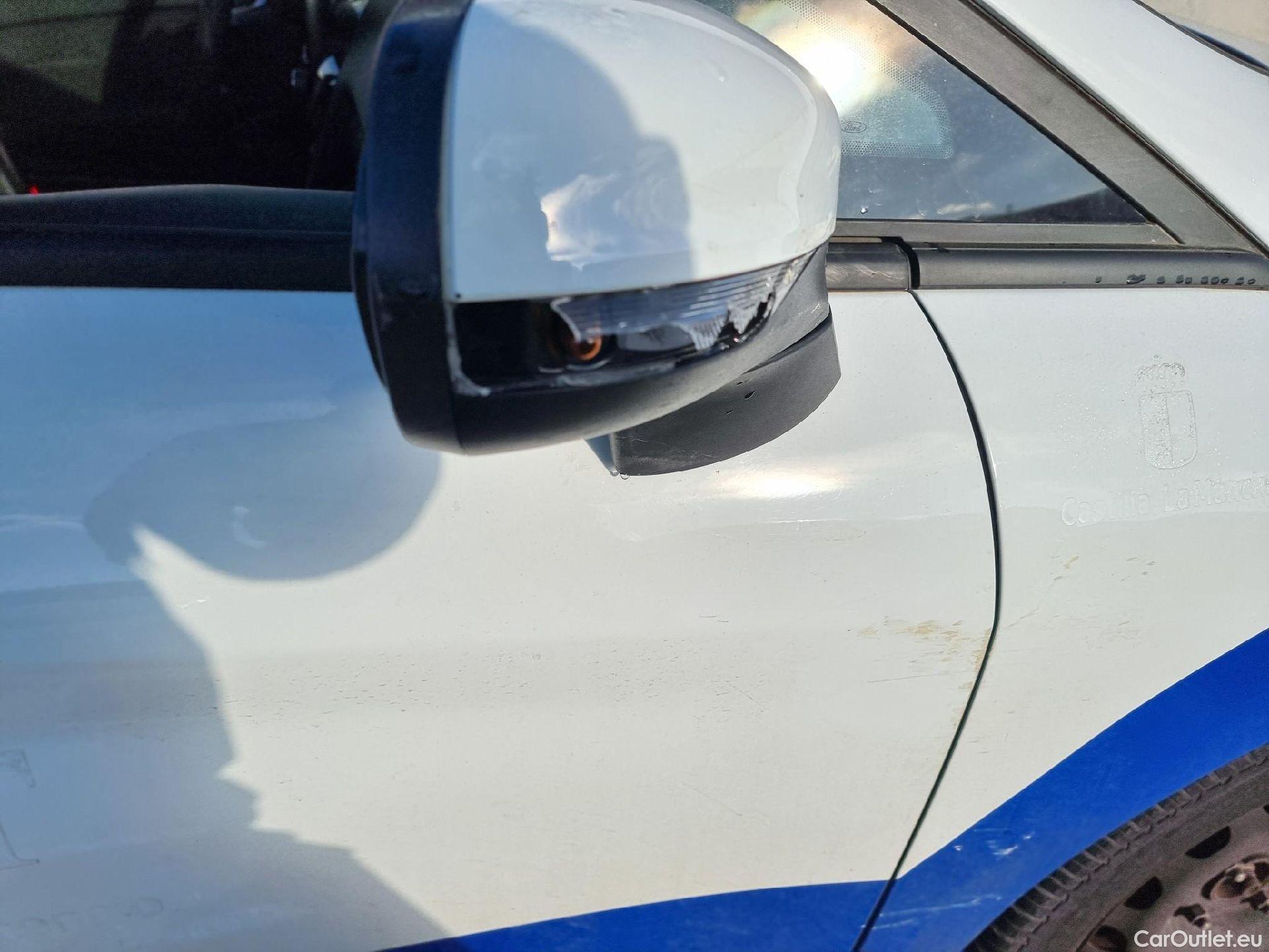  Ford  Fiesta FORD  / 2017 / 5P / berlina con portón 1.1 Ti-VCT 63kW Trend+ 5p #27