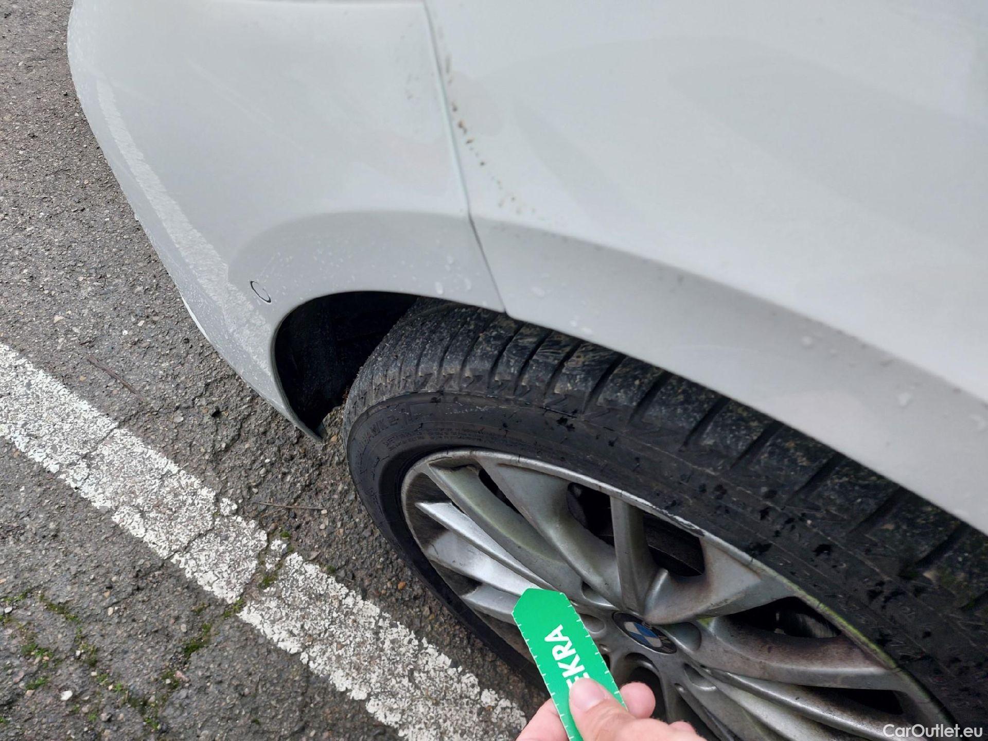  Bmw  Serie 1 BMW  / 2019 / 5P / berlina con portón 118i #3