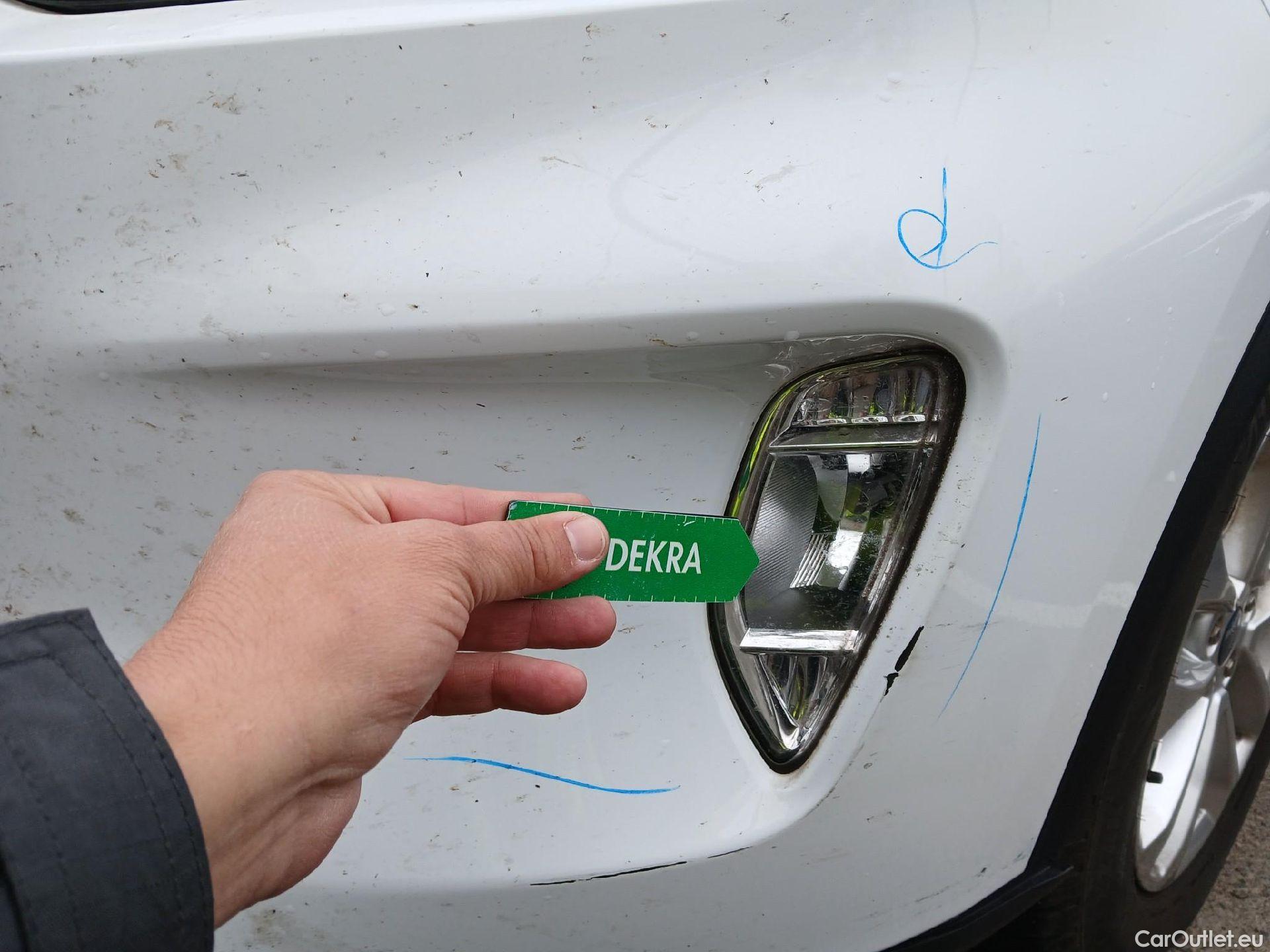  Ford  Kuga FORD  / 2019 / 5P / todoterreno Titanium 1.5T EcoBoost 88kW (120CV) #11