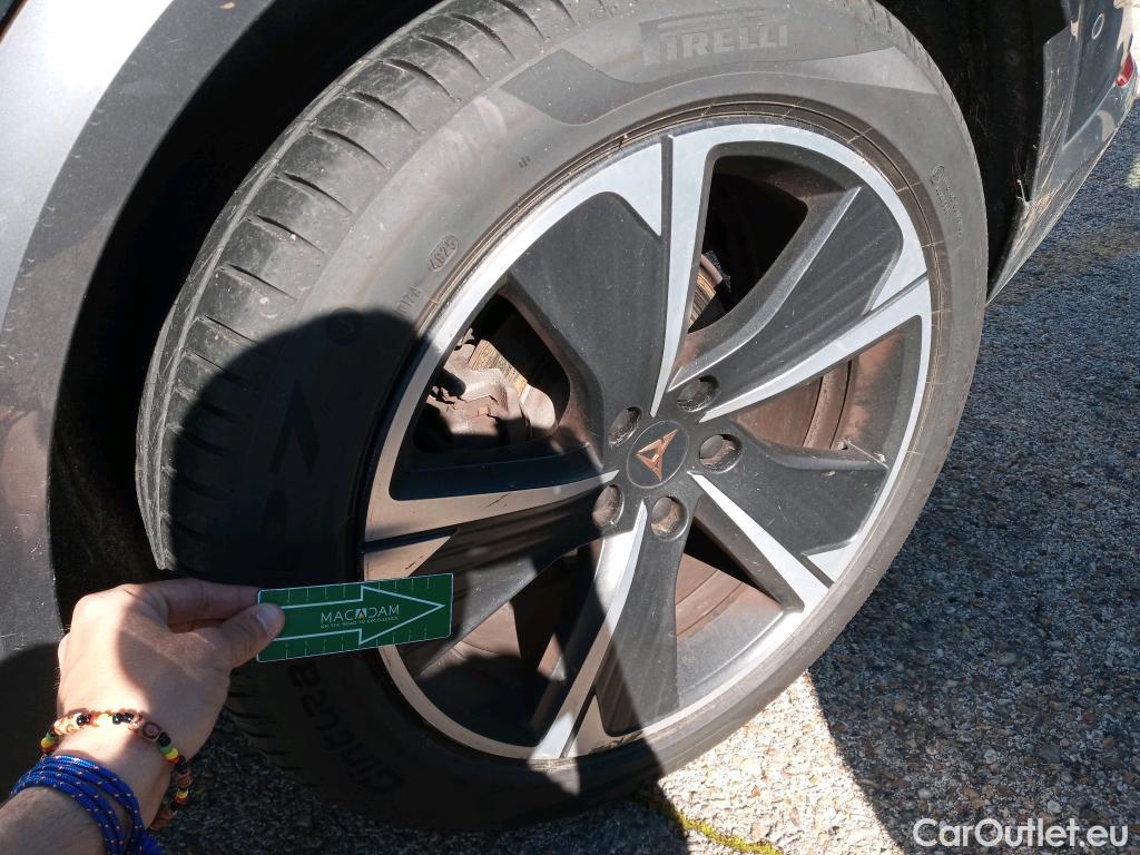  Cupra  Formentor CUPRA  / 2020 / 5P / todoterreno 1.4 e-Hybrid 150kW (204 CV) DSG (AC) #4