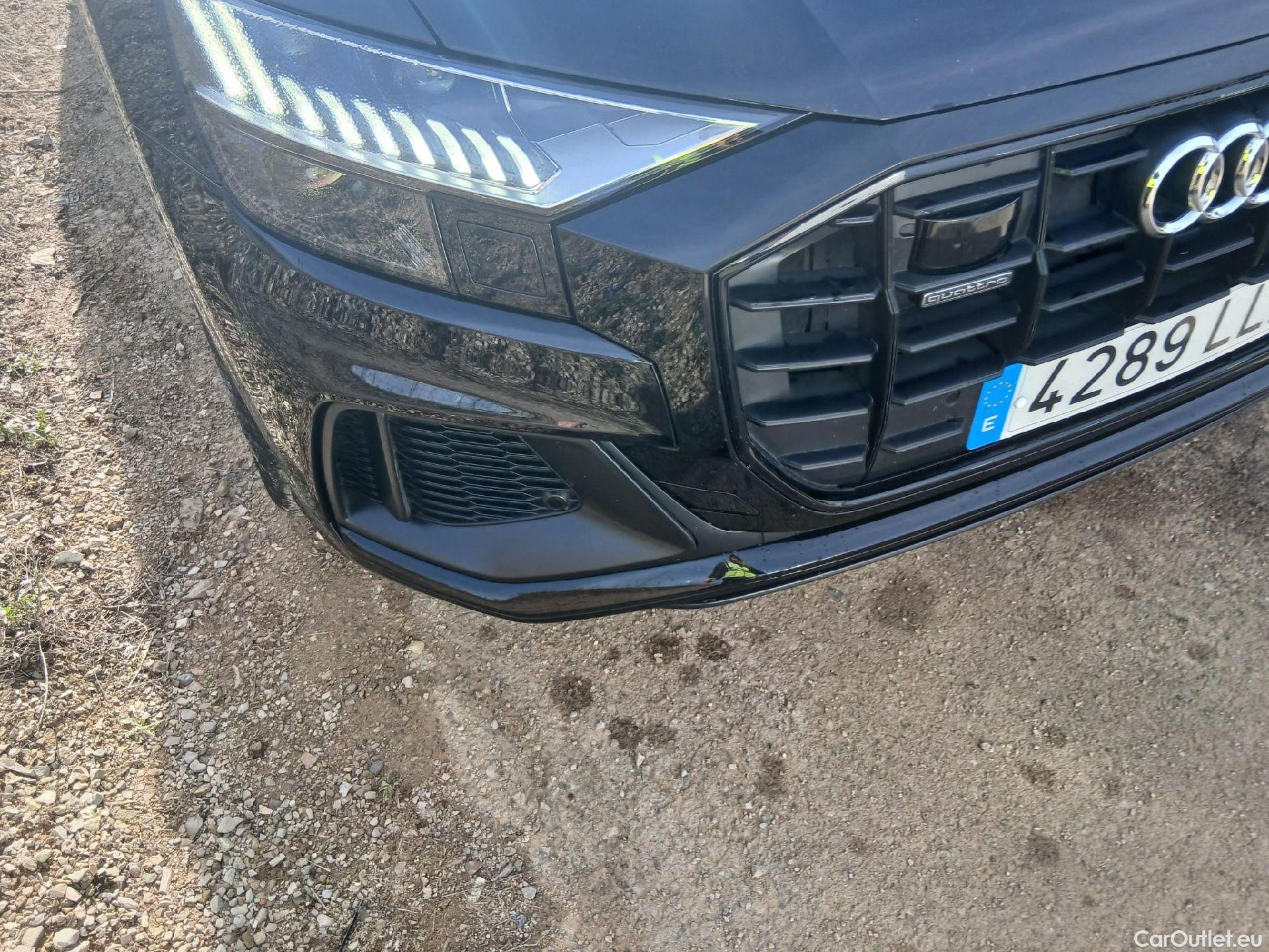  Audi  Q8 AUDI  / 2018 / 5P / todoterreno 45 TDI 170kW Black L quattro tiptronic #2