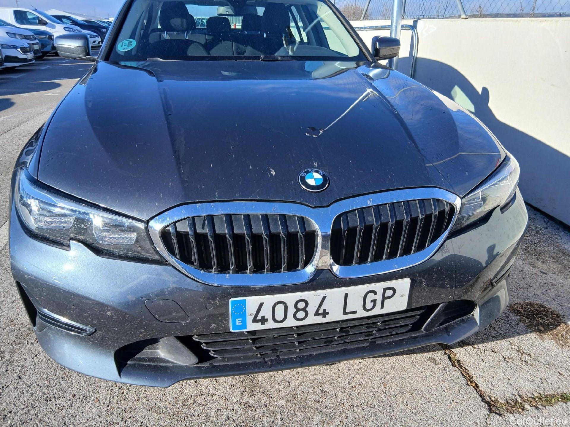  Bmw  Serie 3 BMW  / 2018 / 4P / sedán 318d #5