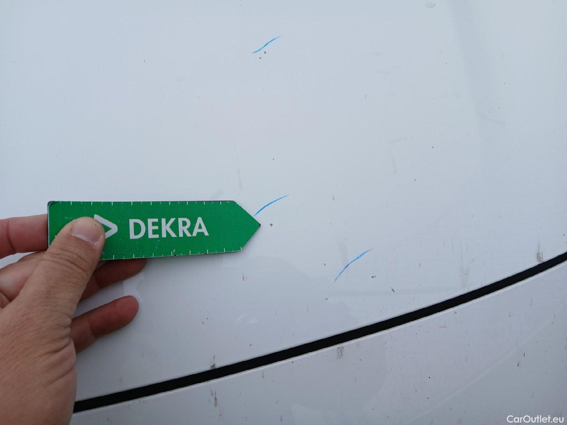  Ford  Kuga FORD  / 2019 / 5P / todoterreno Titanium 1.5T EcoBoost 88kW (120CV) #14