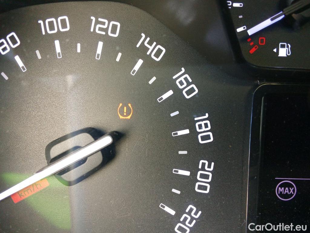  Citroen  C3 CITROEN  / 2020 / 5P / berlina con portón PureTech 81KW (110CV) S&S Feel Pack (AC2) #25