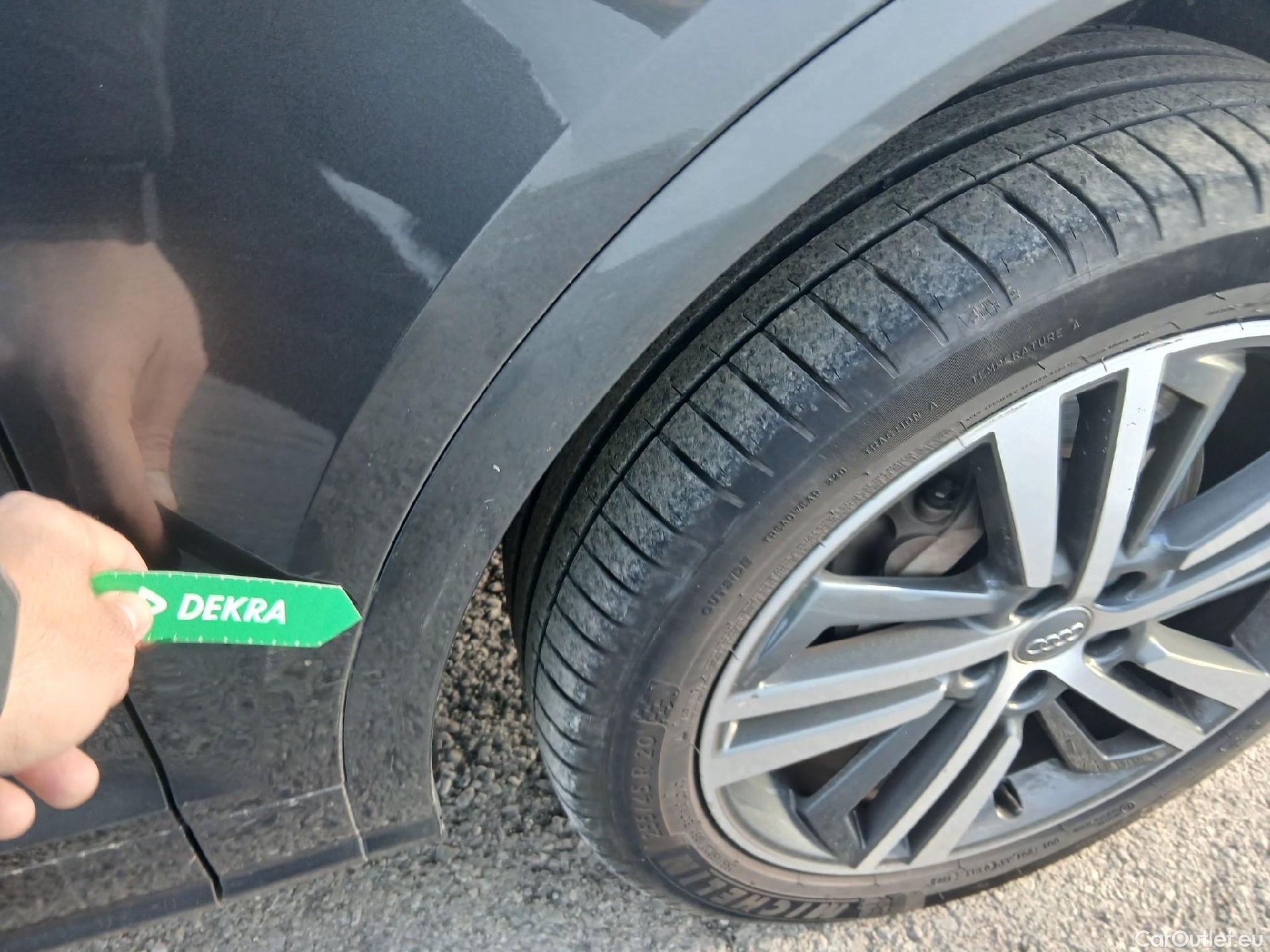  Audi  Q5 AUDI  / 2016 / 5P / todoterreno Competition 55 TFSI E quattro S tronic #26