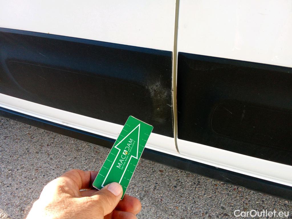  Citroen  C3 CITROEN  / 2020 / 5P / berlina con portón PureTech 81KW (110CV) S&S Feel Pack (AC2) #18