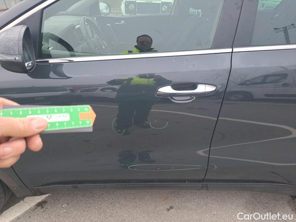  KIA  Sportage KIA  1.6MHEV Drive 100kW(136CV) 4x2(Crist Tintados)(CX) #23