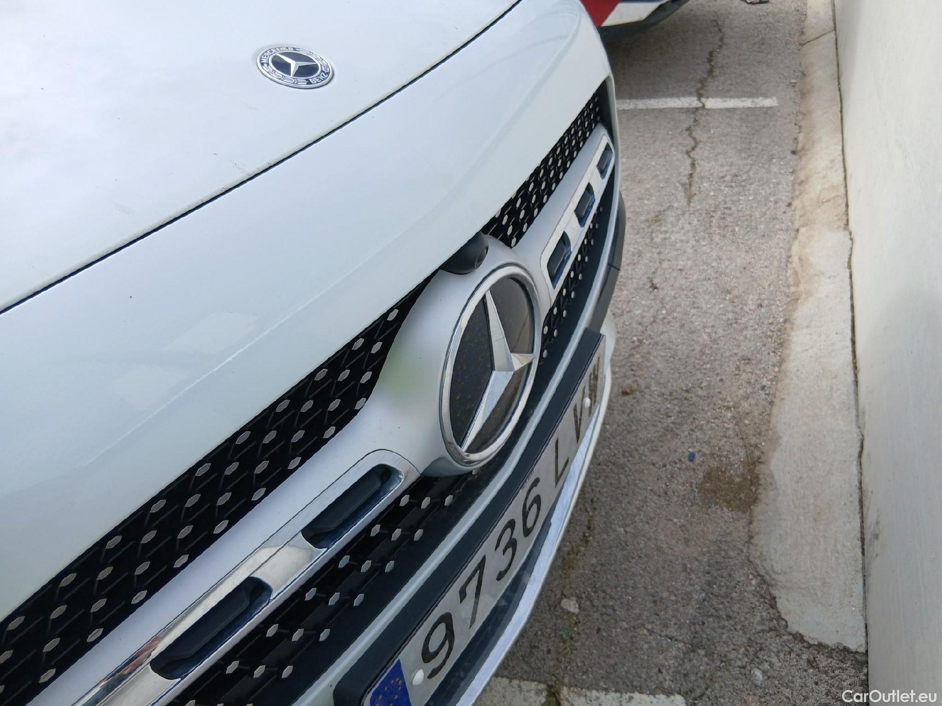  Mercedes  GLA MERCEDES-BENZ  / 2020 / 5P / todoterreno  250 e #4