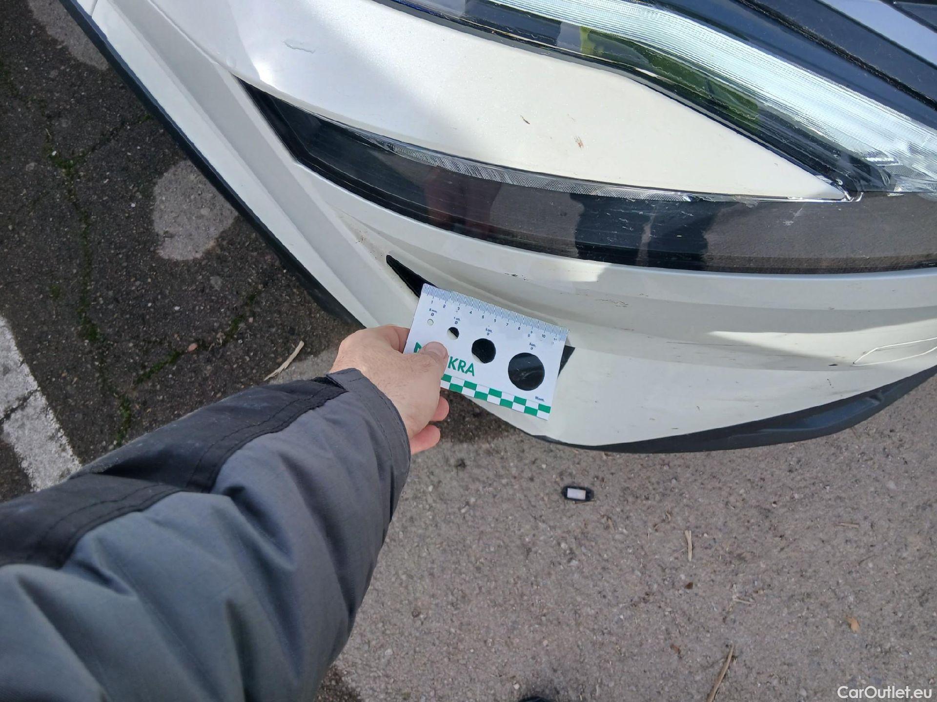  Nissan  Qashqai NISSAN  / 2021 / 5P / todoterreno DIG-T 116kW (158CV) mHEV Xtronic Acenta (AC2) #2