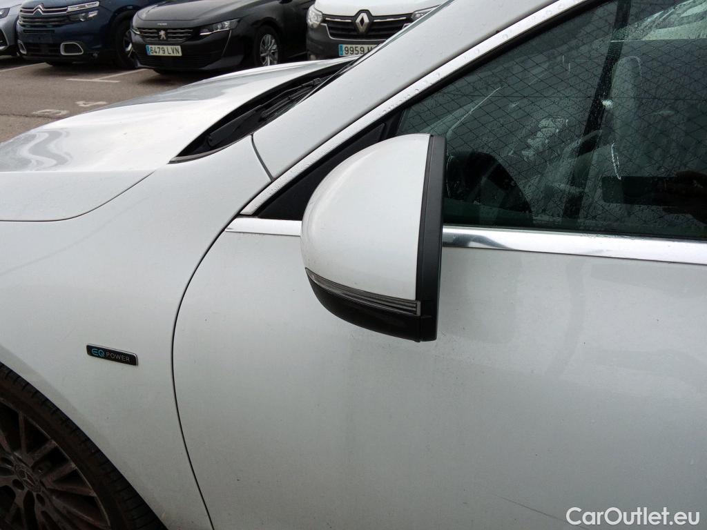  Mercedes  CLA-Klasse MERCEDES-BENZ CLA / 2019 / 4P / coupé CLA 250 e #30