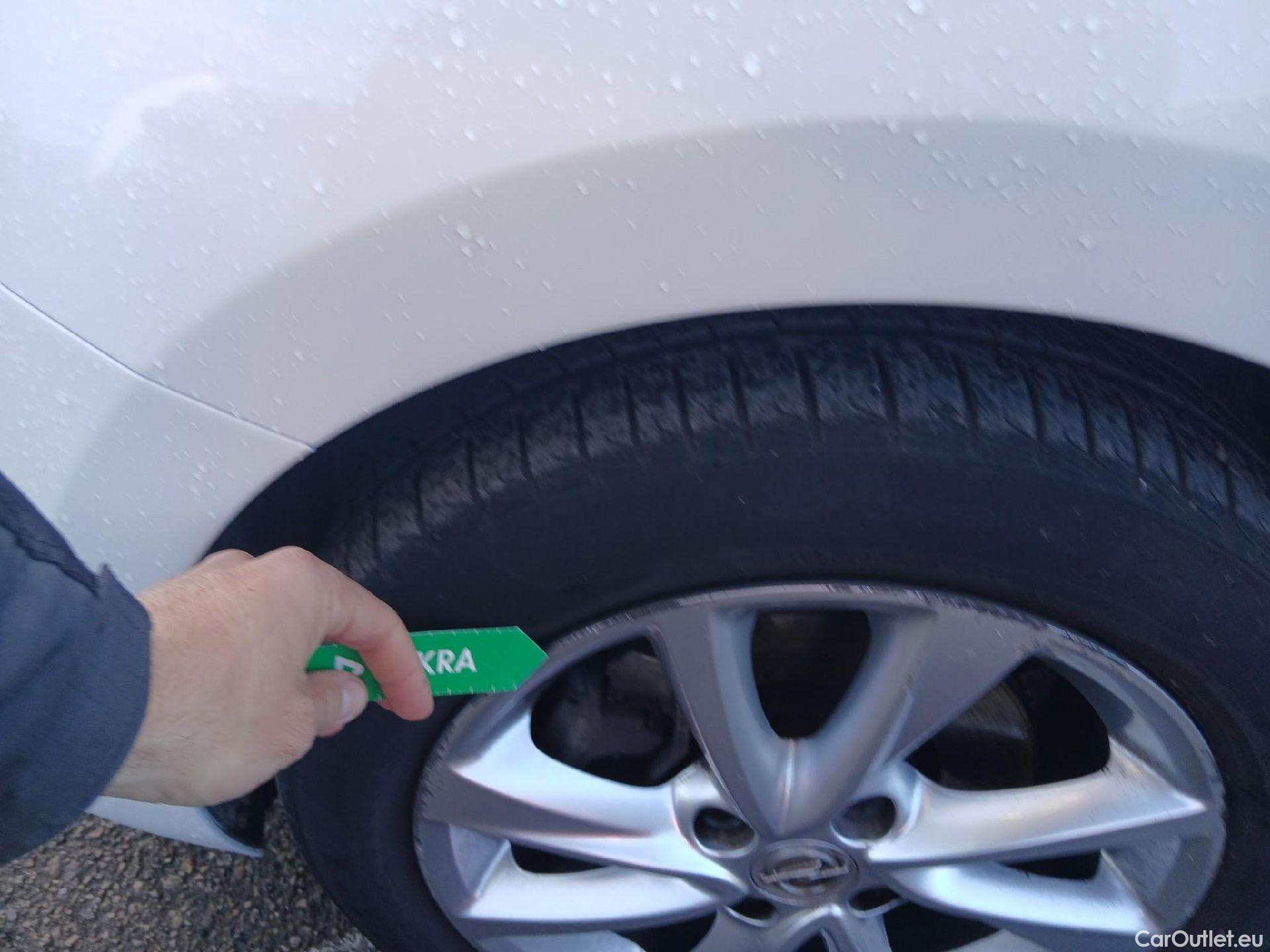  Opel  Corsa OPEL  1.2T XHL 74kW (100CV) Elegance #1