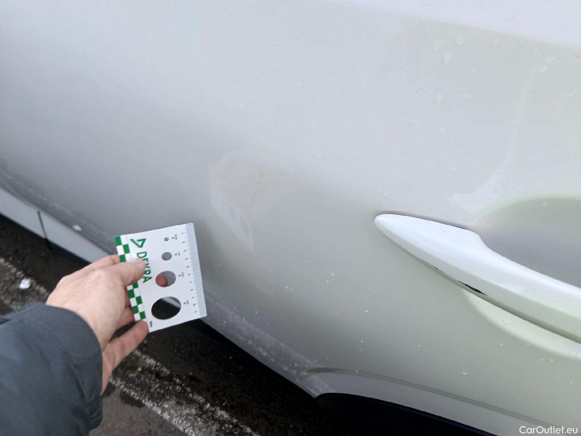  Nissan  Qashqai NISSAN  / 2021 / 5P / todoterreno DIG-T 116kW (158CV) mHEV Xtronic Acenta (AC2) #8