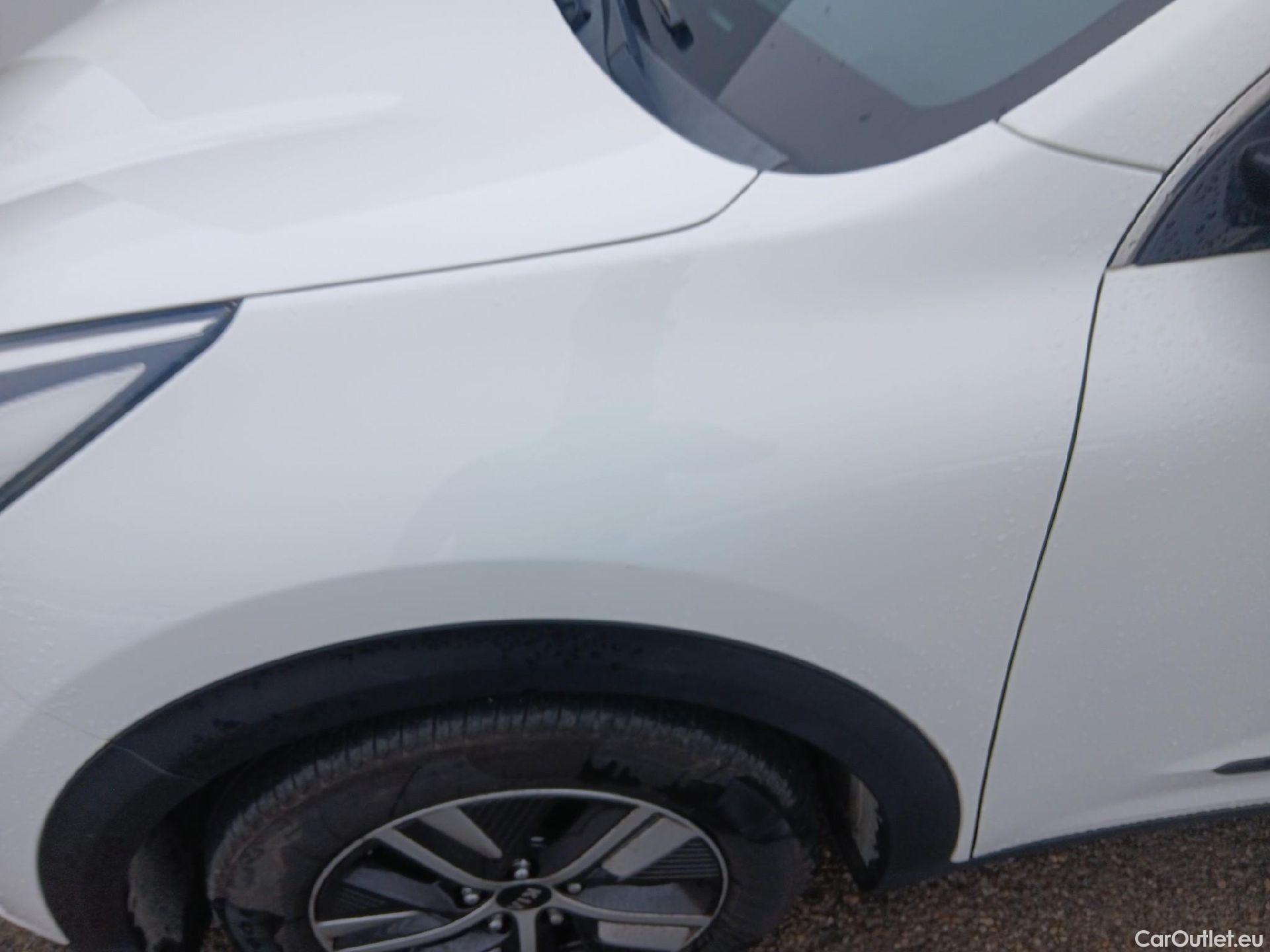  KIA  Niro KIA  / 2019 / 5P / crossover 1.6 GDi HEV 104kW (141CV) Drive #5