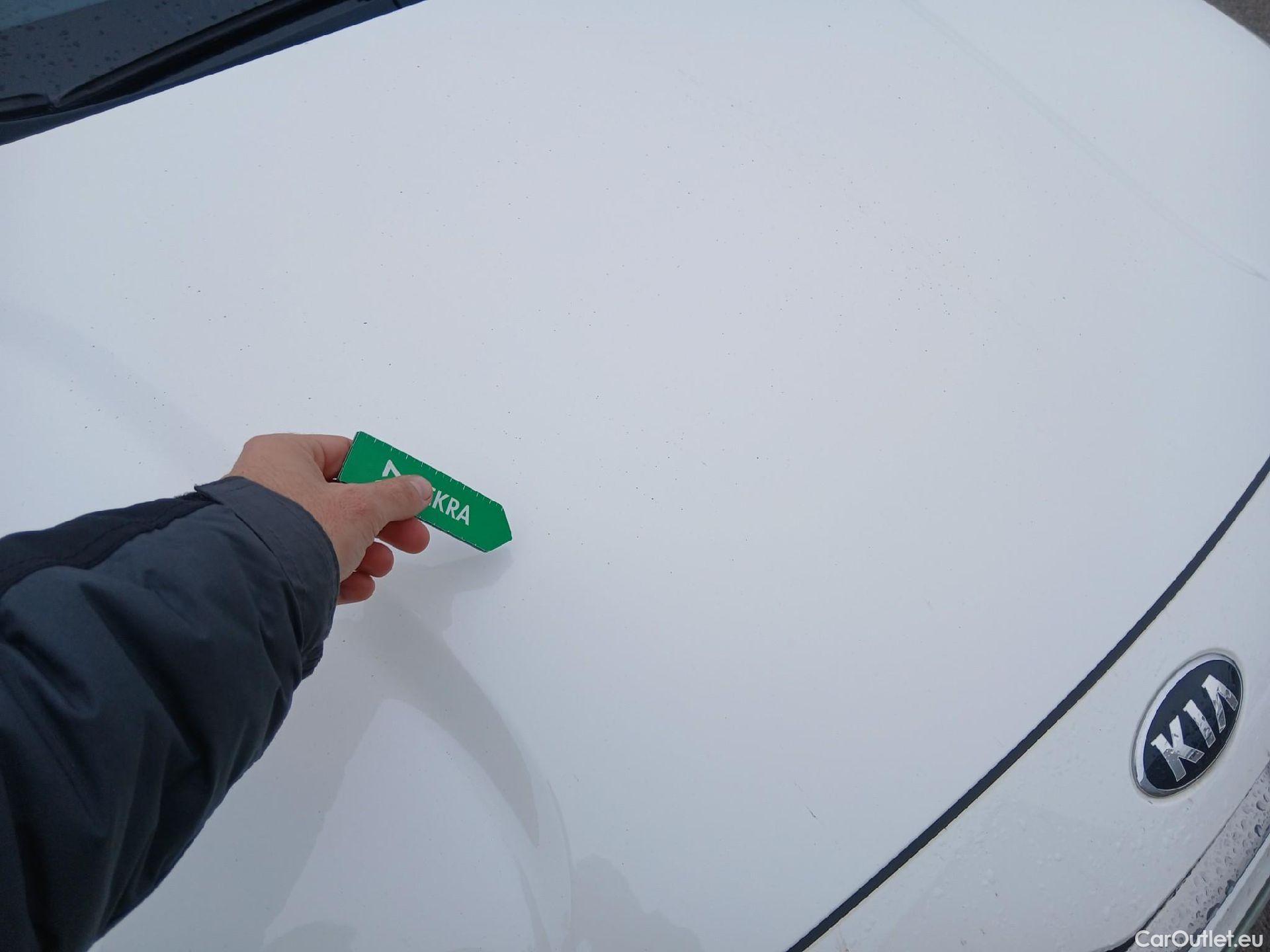  KIA  Niro KIA  / 2019 / 5P / crossover 1.6 GDi HEV 104kW (141CV) Drive #2