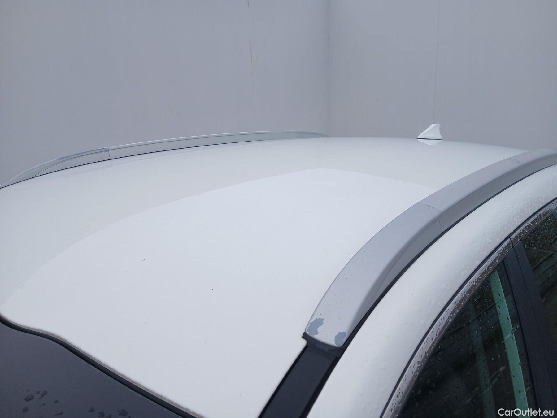  KIA  Niro KIA  / 2019 / 5P / crossover 1.6 GDi HEV 104kW (141CV) Drive #21