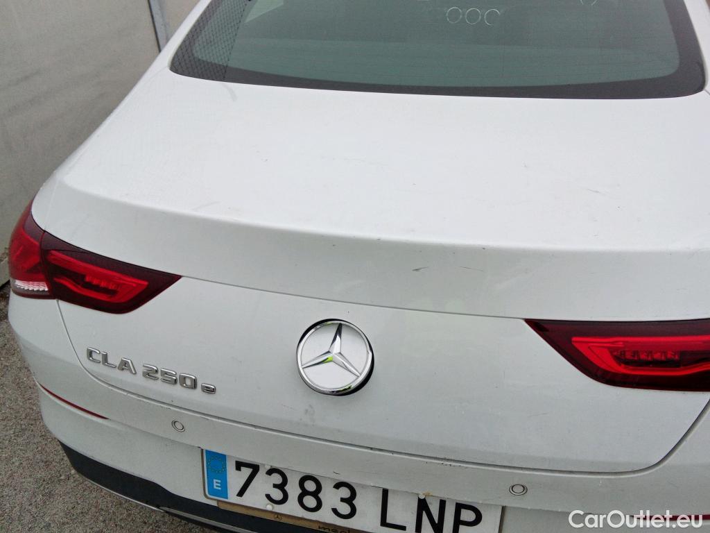  Mercedes  CLA-Klasse MERCEDES-BENZ CLA / 2019 / 4P / coupé CLA 250 e #3