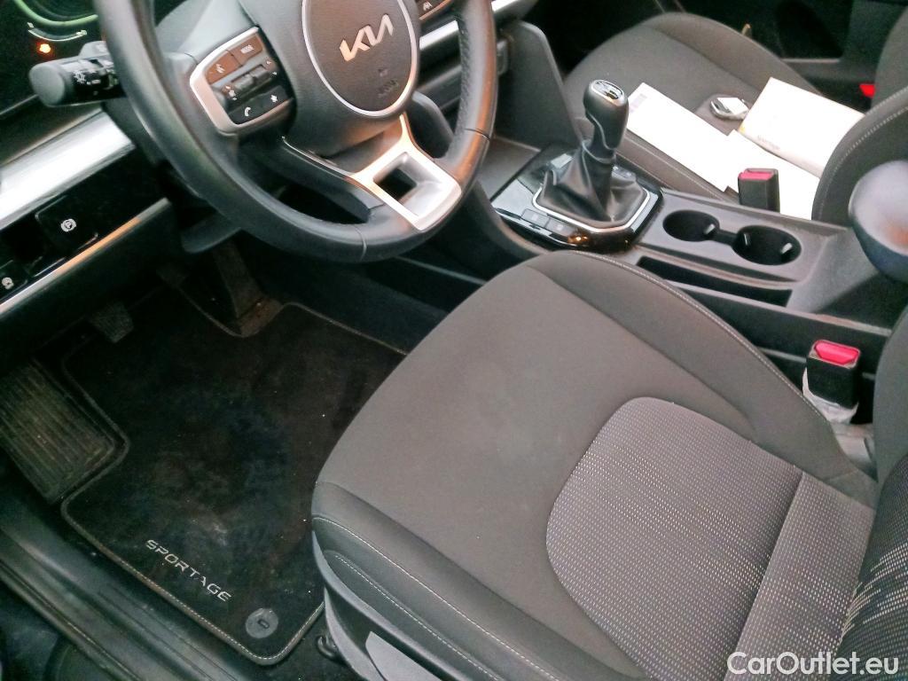  KIA  Sportage KIA  / 2022 / 5P / todoterreno 1.6 T-GDi MHEV 110kW (150CV) Drive 4x2 (AC4) #14