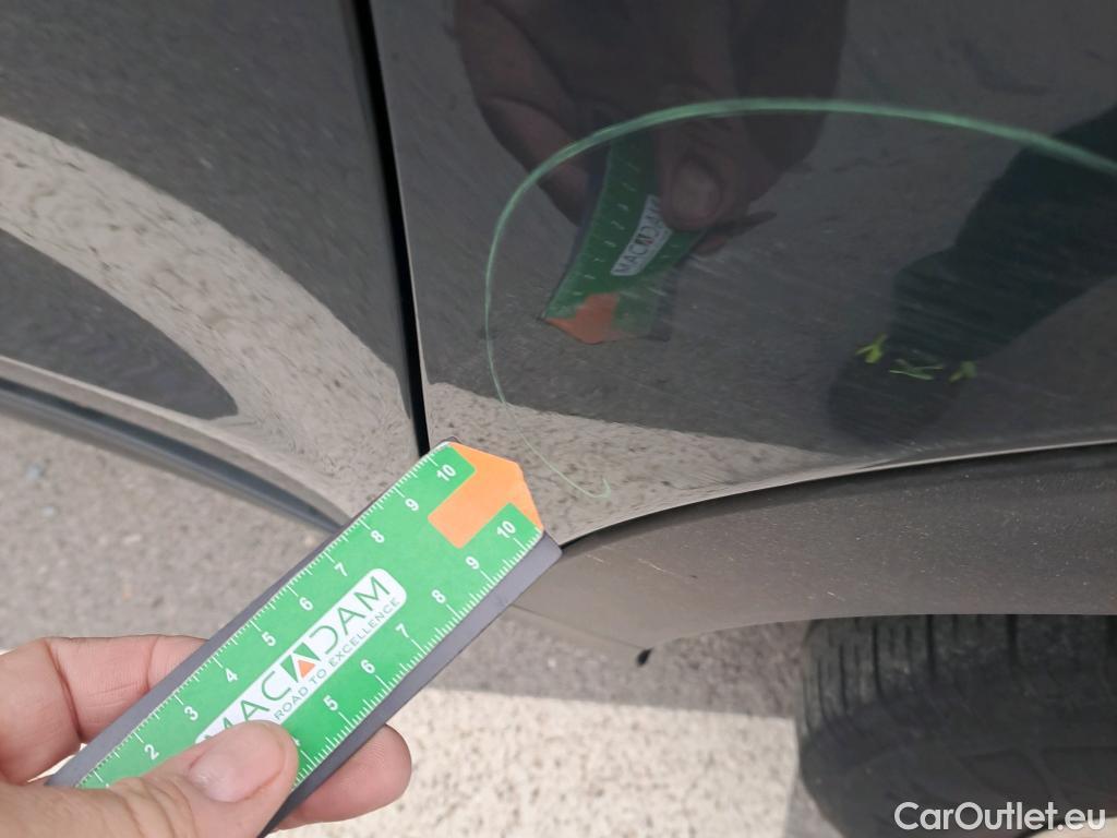  KIA  Sportage KIA  1.6MHEV Drive 100kW(136CV) 4x2(Crist Tintados)(CX) #34