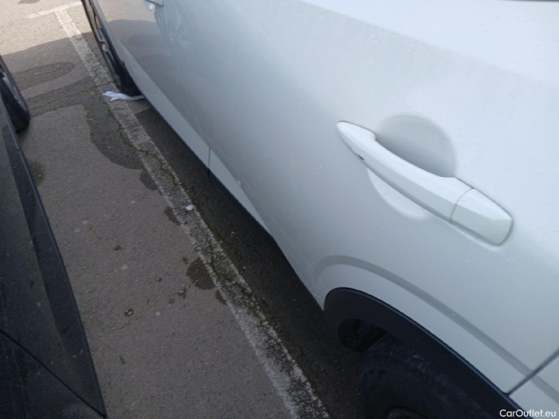  Nissan  Qashqai NISSAN  / 2021 / 5P / todoterreno DIG-T 116kW (158CV) mHEV Xtronic Acenta (AC2) #7