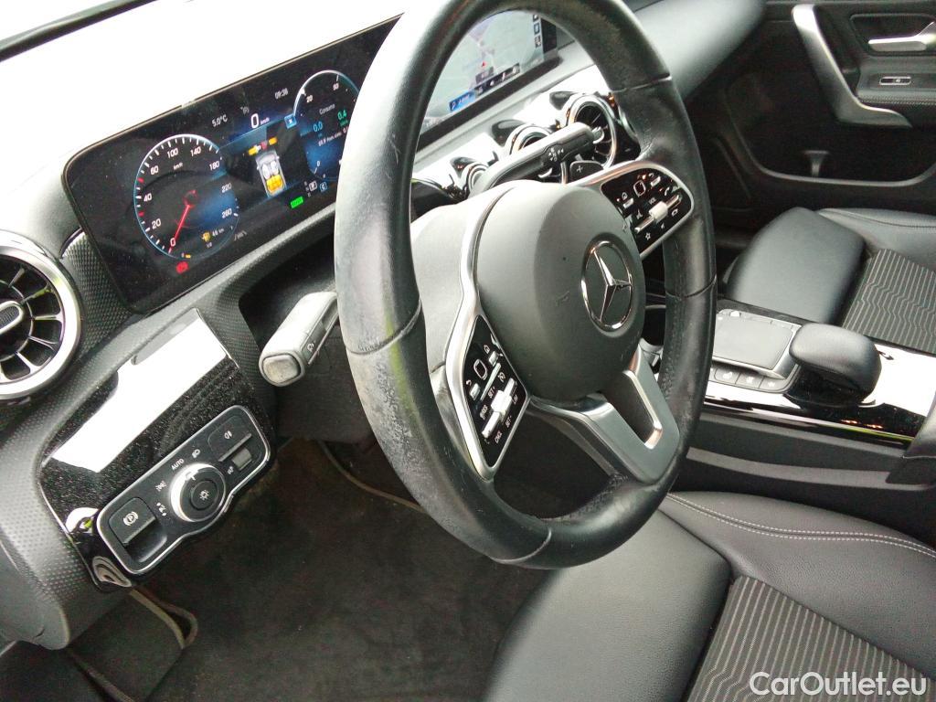  Mercedes  CLA-Klasse MERCEDES-BENZ CLA / 2019 / 4P / coupé CLA 250 e #29