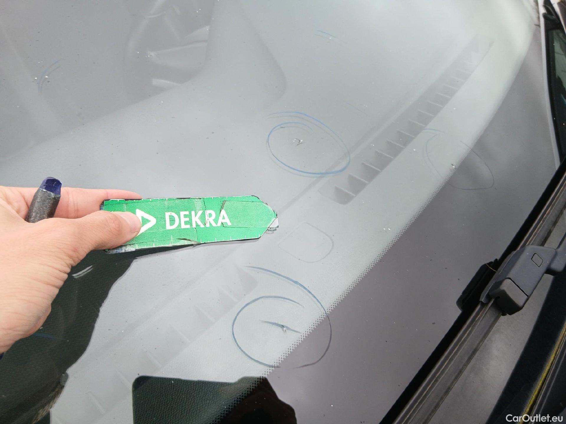  Opel  Corsa OPEL  / 2019 / 5P / berlina con portón 1.2T XHL 74kW (100CV) Elegance (CX) #2