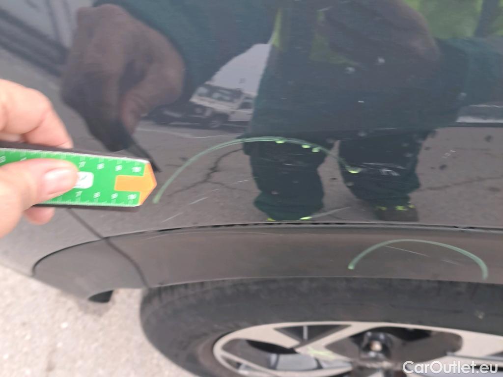  KIA  Sportage KIA  1.6MHEV Drive 100kW(136CV) 4x2(Crist Tintados)(CX) #18