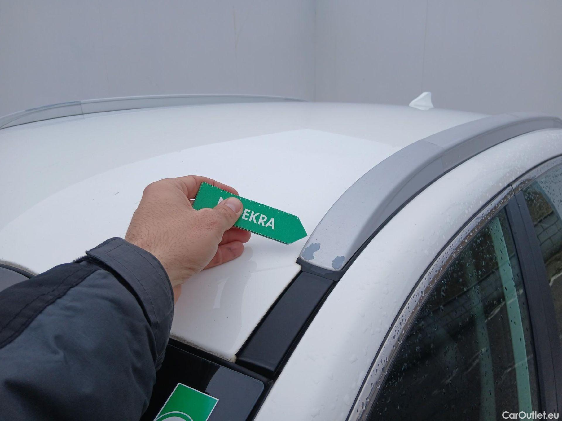  KIA  Niro KIA  / 2019 / 5P / crossover 1.6 GDi HEV 104kW (141CV) Drive #22