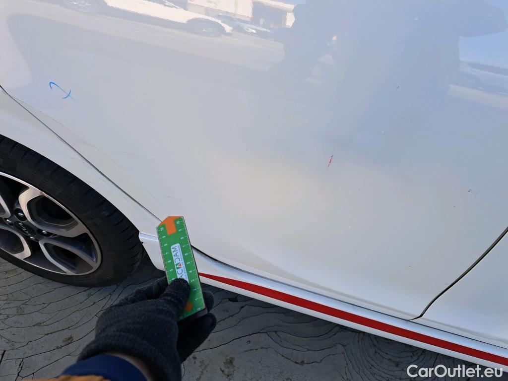  KIA  Picanto KIA  / 2020 / 5P / berlina con portón 1.0 T-GDi 74kW (100CV) GT Line #4