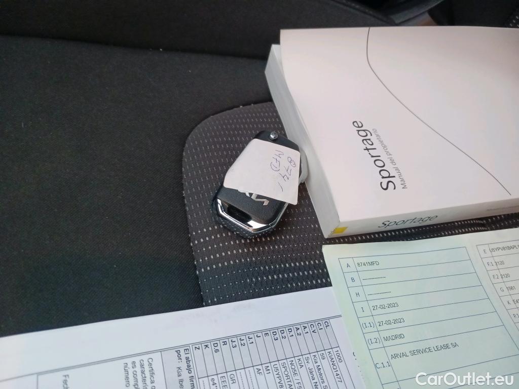  KIA  Sportage KIA  / 2022 / 5P / todoterreno 1.6 T-GDi MHEV 110kW (150CV) Drive 4x2 (AC4) #2