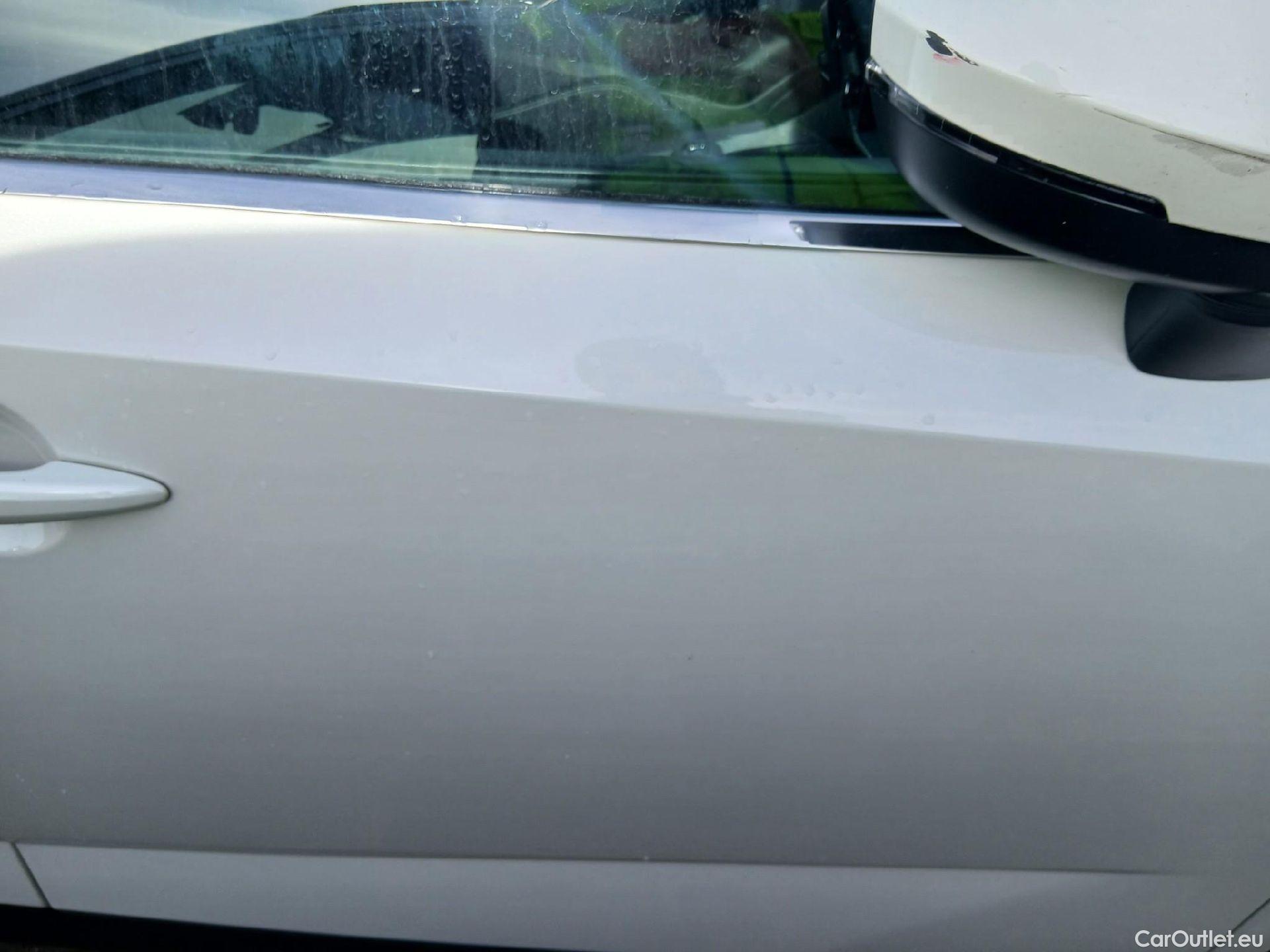  Nissan  Qashqai NISSAN  / 2021 / 5P / todoterreno DIG-T 116kW (158CV) mHEV Xtronic Acenta (AC2) #29